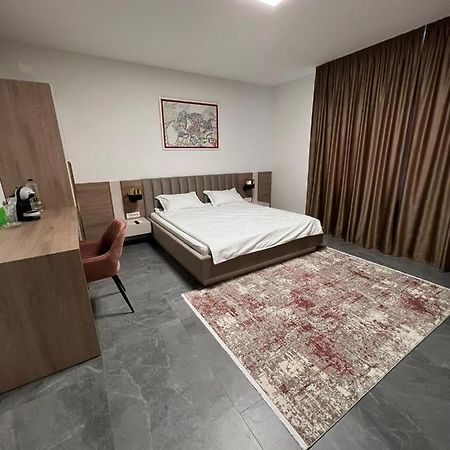 Apartamento Arcgroup Medical Oradea Exterior foto