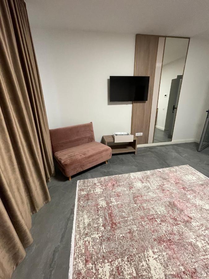 Apartamento Arcgroup Medical Oradea Exterior foto